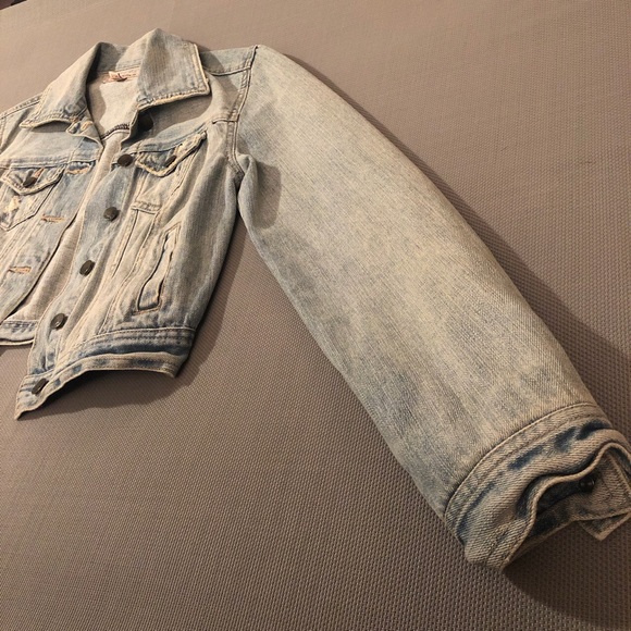 Jean jacket - Picture 2 of 4